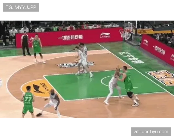 卡位犯规规则解析：什么是合法卡位与非法犯规？